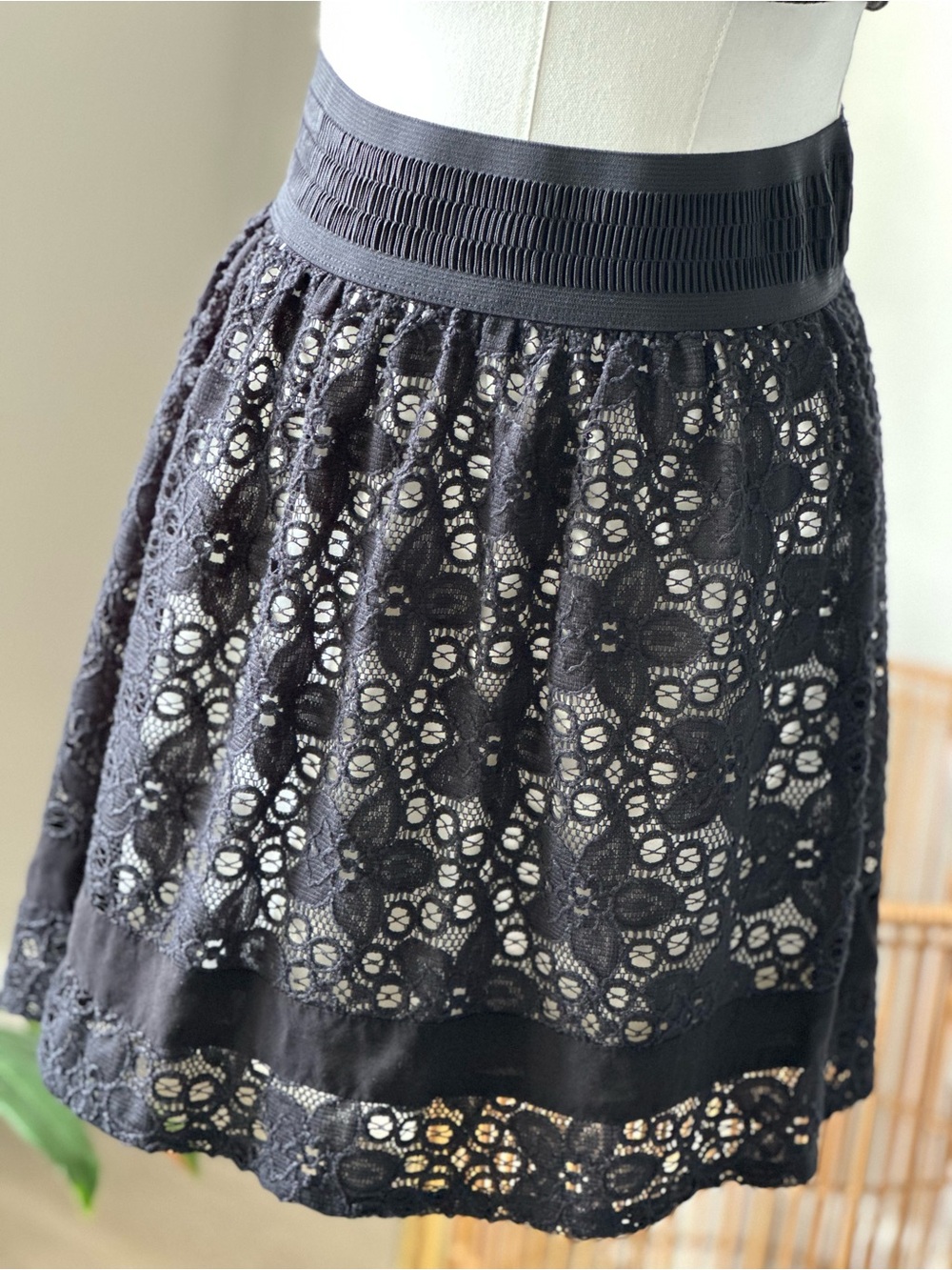 Joe Benbasset Black Floral Lace Skirt